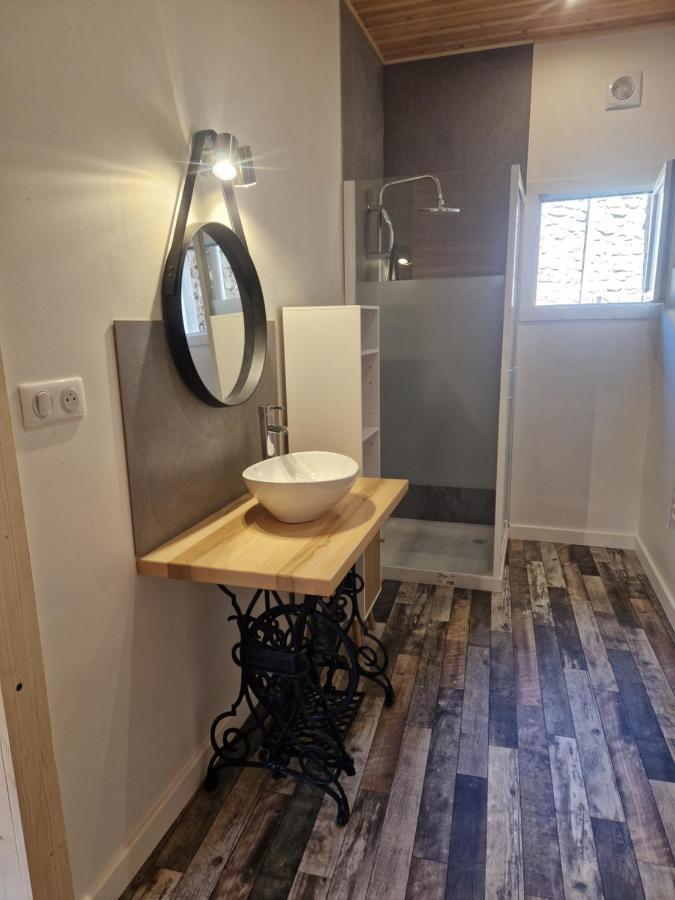 Gite Des Catalpas Vollore-Ville Extérieur photo